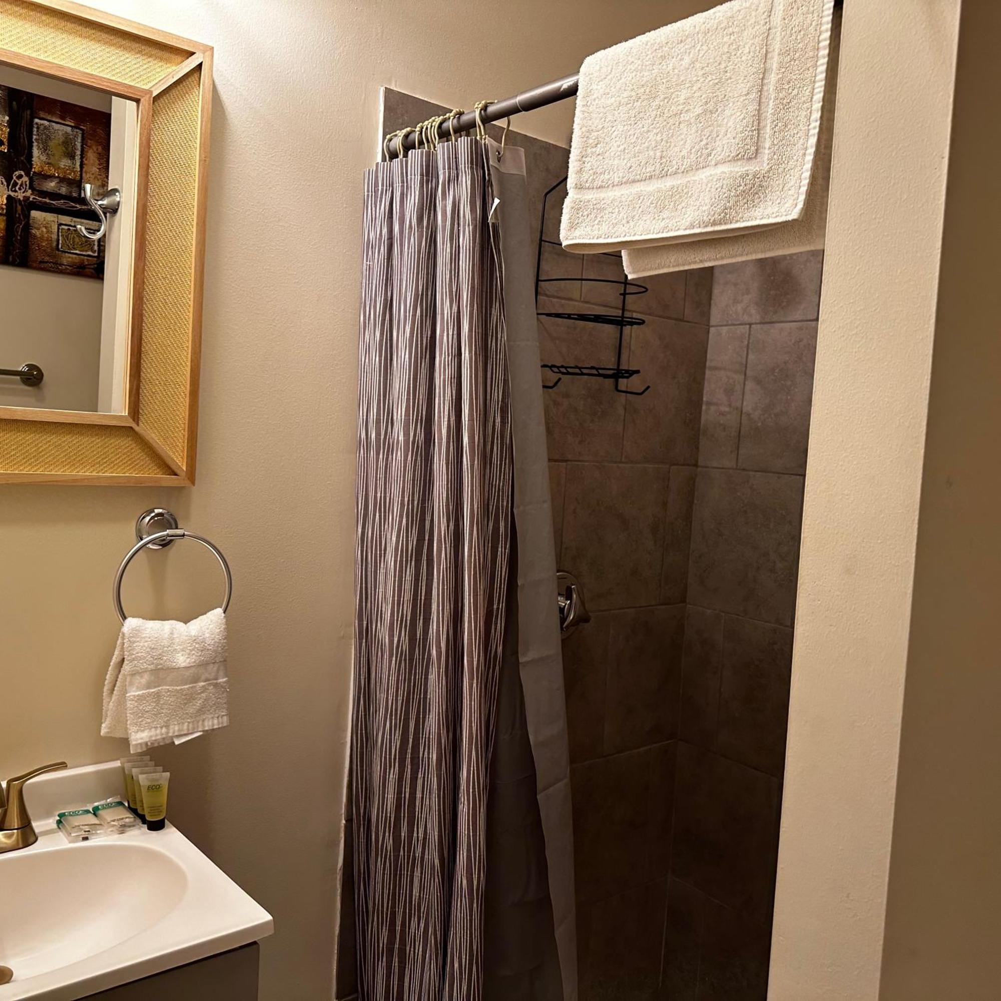 The Whitetail Inn And Suites- Lincoln Екстериор снимка